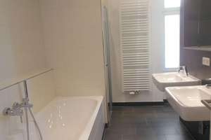 Bezugsfrei - Zentrum/Ost - Tolle 2-Zi.-Whg., 2 Balkone, Parkett/FuBoHeizg. und Aufzug – Die vollständige Adresse der Immobilie erhältst du vom Anbieter., 4315 Neustadt-Neuschönefeld, Leipzig – Vorschaubild 6