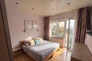 Gepflegtes Reihenmittelhaus mit großem Garten in Frankfurt-Sossenheim – 65936 Sossenheim, Frankfurt am Main – Vorschaubild 8