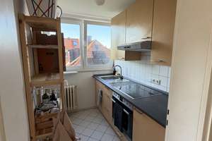 Zwei Zimmer direkt am Südpark Helle Dachgeschosswohnung mit Balkon in 6 Parteien-Haus – Breitbrunner Str. 24, 81379 Am Waldfriedhof, München – Vorschaubild 4