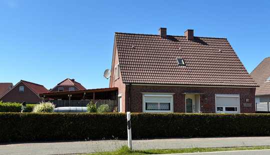 Bild von Solides Einfamilienhaus mit Carport und Werkstatt in Victorbur