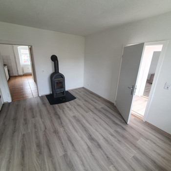 Günstige renovierte 3-Zimmer-Wohnung mit Kamin!!!!