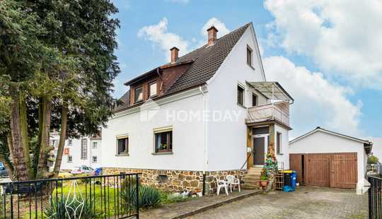 Bild von Einfamilienhaus mit großem Garten in Schwalbach