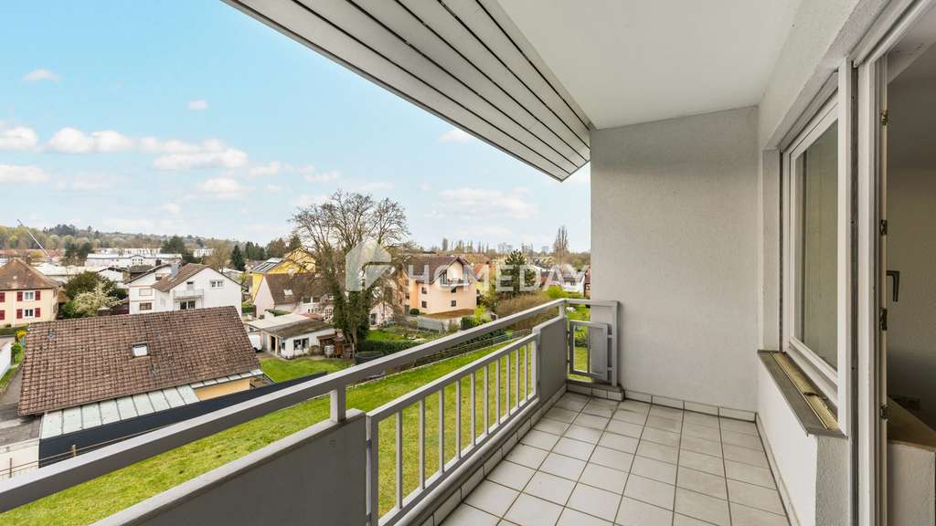Immobilie in Lahr/Schwarzwald - Helle 1-Zimmer-Wohnung mit Einbauküche und Südloggia - Bild 3