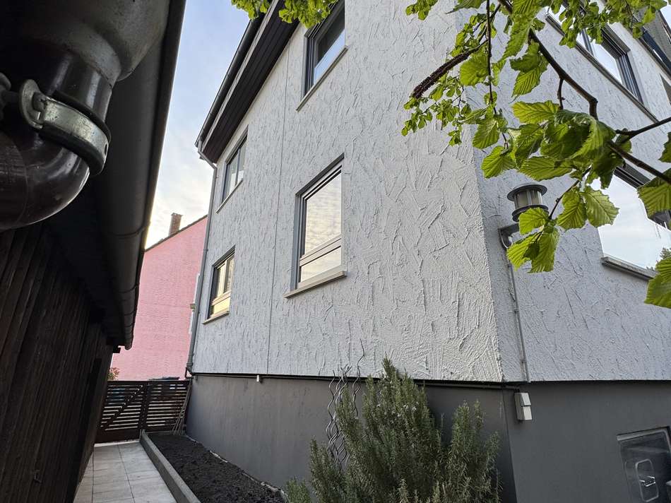 Hausansicht Seite