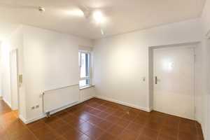 Lichtdurchflutetes Zuhause in beliebter Lage! – Würzburg – Vorschaubild 2