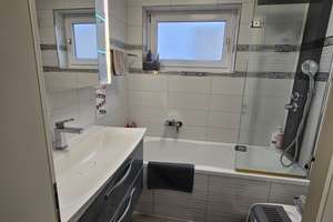 Gepflegte 4-Zimmer-Wohnung mit Balkon in Neu-Ulm - provisionsfrei – Karlsbader Straße 3a, 89231 Neu-Ulm – Vorschaubild 13