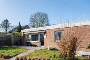 KEINE KÄUFERPROVISION Toller Bungalow mit Einliegerwohnung und Garage in schöner Lage von Steinhagen – Die vollständige Adresse der Immobilie erhältst du vom Anbieter., 33803 Steinhagen – Vorschaubild 4