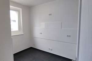 Hochwertig modernisierte 2-Zimmer-Wohnung mit Balkon in Berlin-Zehlendorf – Sachtlebenstraße 47b, 14165 Zehlendorf, Berlin – Vorschaubild 8