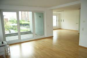 4-Zimmer, großer Sonnenbalkon, Parkett, Kaminofen, Tageslichtbad und Gäste-Duschbad – Sürther Hauptstr. 192, 50999 Sürth, Köln – Vorschaubild 7