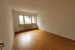 Wunderschöne Drei-Zimmerwohnung in perfekter Lage! – Roßstraße 108, 40476 Golzheim, Düsseldorf – Vorschaubild 9