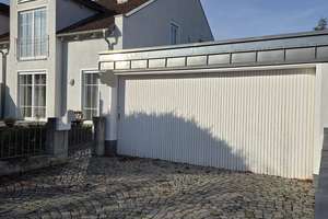 Charmante Doppelhaushälfte mit 4 Zimmern in Ingolstadt Süd (Spitalhof) – Die vollständige Adresse der Immobilie erhältst du vom Anbieter., 85051 Süd, Ingolstadt – Vorschaubild 1