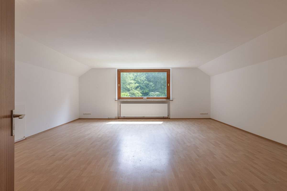 Immobilie in Elmenhorst - Waldidylle pur – mit Einliegerwohnung & Schwimmbad - Bild 4