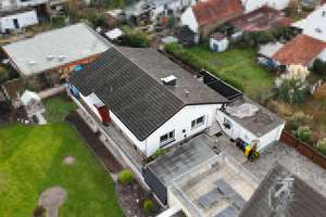 Wohnen auf einer Ebene - Bungalow in Bauschheim – Die vollständige Adresse der Immobilie erhältst du vom Anbieter., 65428 Rüsselsheim am Main – Vorschaubild 1