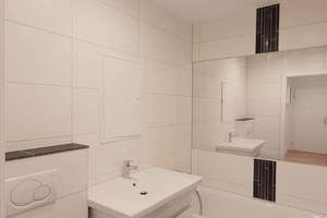 Gepflegte 3-Zimmer-Wohnung mit Einbauküche & modernisiertem Bad in Olvenstedt – Hans-Grade-Straße 89, 39130 Neu Olvenstedt, Magdeburg – Vorschaubild 9