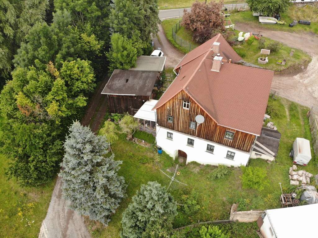 Immobilie in Hartenstein - Idyllisches Haus mit Charakter – ideal für  Familien oder Paare in Zschocken - Bild 0