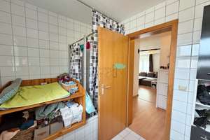 Gepflegte  Wohnung in gefragter Lage: 2,5 Zimmer mit sonnigem Balkon – Die vollständige Adresse der Immobilie erhältst du vom Anbieter., 70190 Berg, Stuttgart – Vorschaubild 11