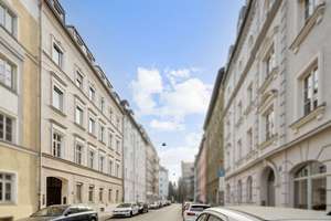 Charmante 3-Zimmer-Altbauwohnung im Herzen von München, Denkmalschutz, Wohnrecht für die Eigentümer – Die vollständige Adresse der Immobilie erhältst du vom Anbieter., 80469 Glockenbach, München – Vorschaubild 3