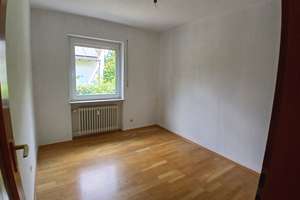 N-Kornburg! Schöne 4-Zi.-Wohnung mit Südterrasse, Garten, 2 Kellerräume + Garage! – Die vollständige Adresse der Immobilie erhältst du vom Anbieter., 90455 Kornburg, Worzeldorf, Nürnberg – Vorschaubild 14