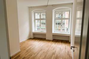 Charmante 3-Zimmer-Wohnung, 136m², Terrasse, Gäste-WC im Neubau "BADERHOME" – Burgergäßchen 4, 86150 Jakobervorstadt-Nord, Augsburg – Vorschaubild 5