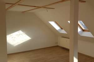 Helle 2-Zimmer-Dachgeschosswohnung mit Einbauküche – Kieler Straße 32, 4357 Mockau-Nord, Leipzig – Vorschaubild 4