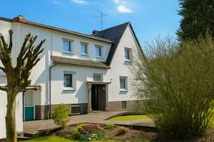 Wiesbaden-Freudenberg - Hier wohnt man gut und gerne ! Gemütliches Einfamilienhaus – Wiesbaden – Vorschaubild 2