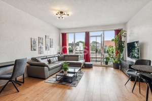 Vermietete 2-Zimmer-Wohnung in Leipzig-Plagwitz mit zwei Balkonen, Aufzug und TG-Stellplatz