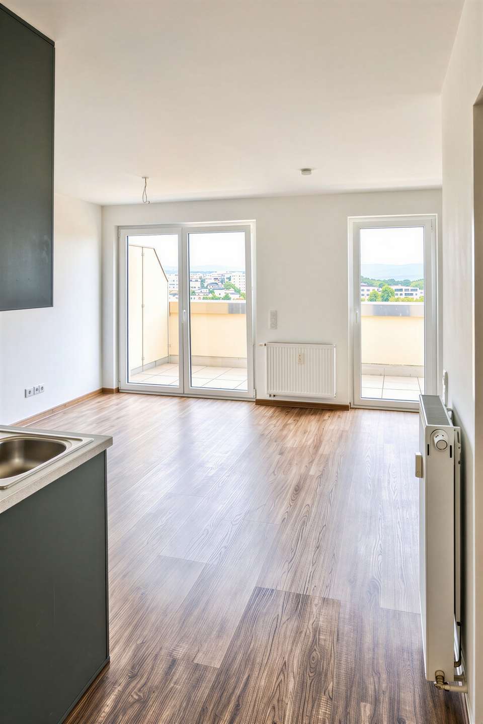 TR-Petrisberg: Vermietete Zwei-Zimmer-Wohnung mit Dachterrasse und TG-Stellplatz in beliebter Lage, Trier – Bild 2