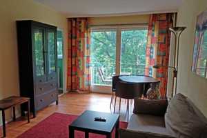 Möbilierte 1-Zimmer Wohnung mit Balkon und Aufzug  in exklusiver Lage in Tiergarten – Klopstockstr 2, 10557 Berlin – Vorschaubild 2