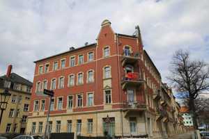 Traumwohnung in einem sanierten Gründerhaus - 2-Zimmer-Wohnung mit Balkon und Tageslichtbad – Braunsdorfer Straße 6, 1159 Dresden – Vorschaubild 1