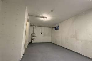Modernes Familien-Reihenhaus in ruhiger Lage von Regensburg-Burgweinting – 93055 Burgweinting-Harting, Regensburg – Vorschaubild 24