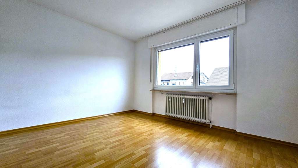 Immobilie in Laufenburg (Baden) - Solide 3,5-Zimmer Eigentumswohnung in ruhiger Lage von Luttingen zu verkaufen - Bild 1