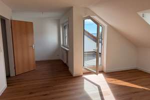 Dachgeschosswohnung, 3 Zimmer in Schopfheim mit TG-Stellplatz – 79650 Schopfheim – Vorschaubild 2