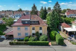 Familienfreundliche Doppelhaushälfte mit Wintergartenbalkon und Garten – mitten in Pirmasens – Die vollständige Adresse der Immobilie erhältst du vom Anbieter., 66955 Pirmasens, Pirmasens – Vorschaubild 2