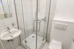 City-Ost - Loftcharakter in einer Villa – Die vollständige Adresse der Immobilie erhältst du vom Anbieter., 65189 Südost, Wiesbaden – Vorschaubild 9