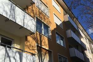 Sonnige, helle, frisch renovierte 2-Zi-Whg mit Blick ins Grüne  in Schwabing-Milbertshofen – Die vollständige Adresse der Immobilie erhältst du vom Anbieter., 80807 Milbertshofen, München – Vorschaubild 2