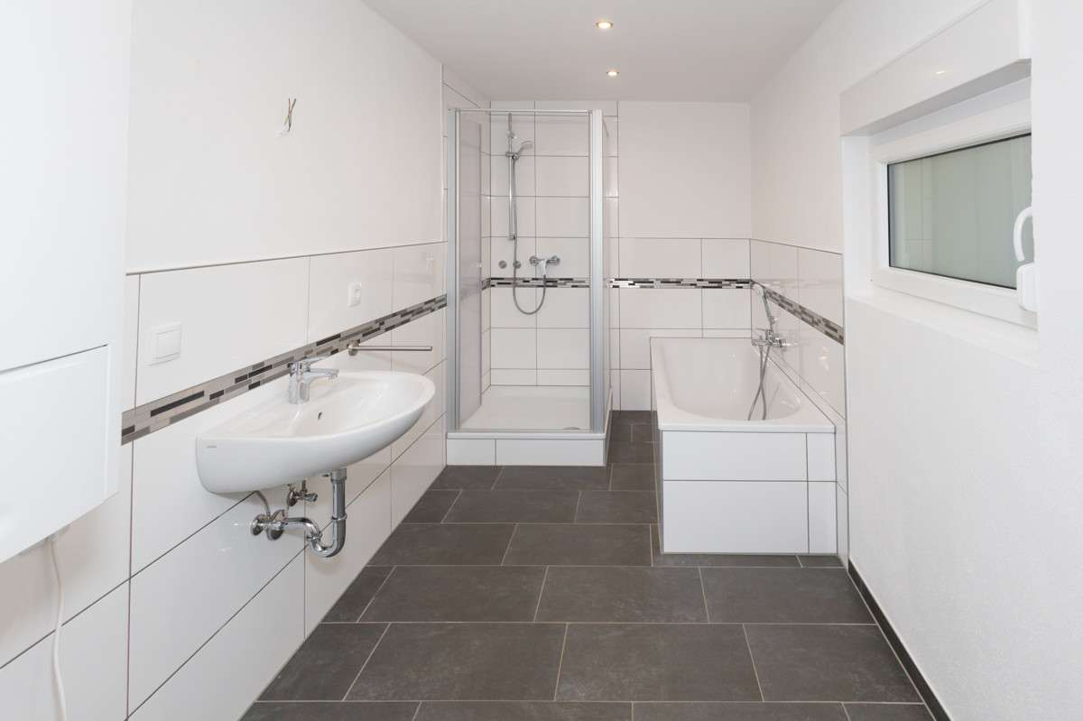 Immobilie in Plaidt - Rentable Kapitalanlage - 2 gut vermietete Einfamilienäuser in ruhiger Lage - Bild 3