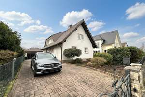 Edles Einfamilienhaus mit lichtdurchflutetem Wohnbereich, sonniger Terrasse und Garten – Die vollständige Adresse der Immobilie erhältst du vom Anbieter., 69469 Weinheim – Vorschaubild 4