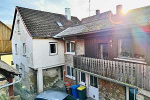 *KURZFRISTIG BEZIEHBAR* Viel Platz bietendes, gepflegtes Haus mit Anbau, Balkon, Terrasse, Hoffläch – Die vollständige Adresse der Immobilie erhältst du vom Anbieter., 97486 Königsberg in Bayern – Vorschaubild 8