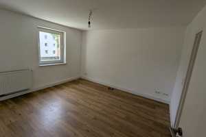 Renovierte 3 Zimmer Wohnung zum 01.09. – Elbinger Weg 11, 68307 Mannheim – Vorschaubild 2