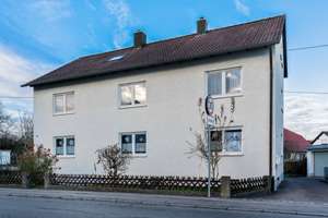 Gepflegtes Mehrfamilienhaus zentral in Illerrieden! – Die vollständige Adresse der Immobilie erhältst du vom Anbieter., 89186 Illerrieden – Vorschaubild 1