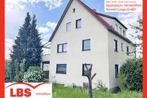 Zweifamilienhaus mit DG Ausbau in Sulzbach-Rosenberg – Die vollständige Adresse der Immobilie erhältst du vom Anbieter., 92237 Sulzbach-Rosenberg – Vorschaubild 1