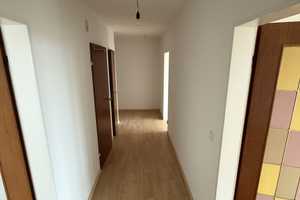 Großzügige 2 -Zimmer-Wohnung mit Balkon in München-Altperlach – München – Vorschaubild 3