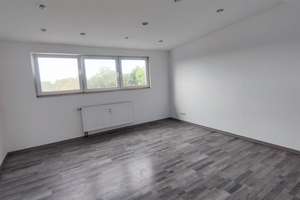 Schöne 3,5 Zimmerwohnung – Die vollständige Adresse der Immobilie erhältst du vom Anbieter., 42651 Solingen-Mitte, Solingen – Vorschaubild 11