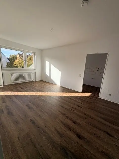 sanierte 2-Zimmer-Wohnung mit Balkon & WBS - Photo 1