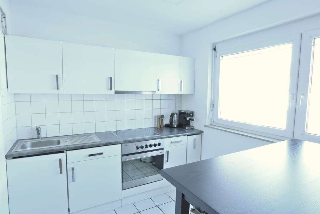 Immobilie in Leinfelden-Echterdingen - 1,5-Zi. Wohnung mit Südbalkon und Garagenstellplatz in zentraler Lage von Leinf.-Echterd. - Bild 4