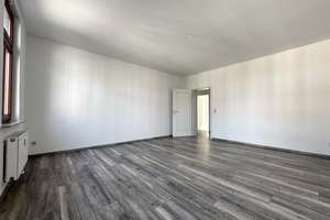 Helle 2-Raum-Wohnung mit Tageslichtbad, Einbauküche und Gemeinschaftsgarten – Kreherstraße 13, 9126 Gablenz, Chemnitz – Vorschaubild 5