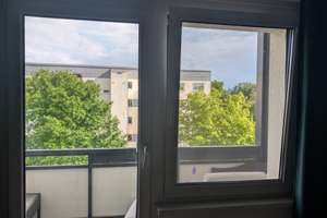 Nachmieter ab sofort gesucht: Helle 3-Raum-Wohnung mit Balkon & EBK in Bestensee! – Friedenstraße 4B, 15741 Bestensee – Vorschaubild 4