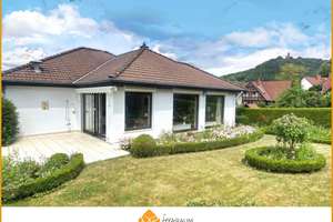 Einfamilienbungalow mit Traumgarten - Plesseblick inklusive – Die vollständige Adresse der Immobilie erhältst du vom Anbieter., 37120 Bovenden – Vorschaubild 1