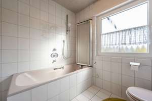 Einfamilienhaus mit Potenzial - großes Grundstück in bester Sonnenlage – Die vollständige Adresse der Immobilie erhältst du vom Anbieter., 76337 Waldbronn – Vorschaubild 8