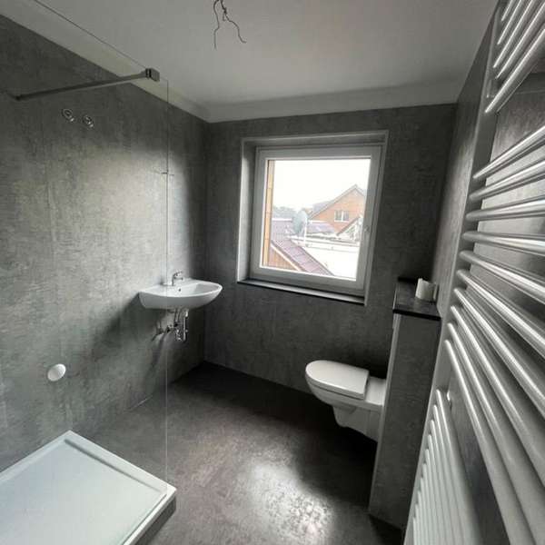 *** helle - 3-Zimmer-Wohnung - in schöner ruhiger Wohnlage mit traumhaften Ausblick ***